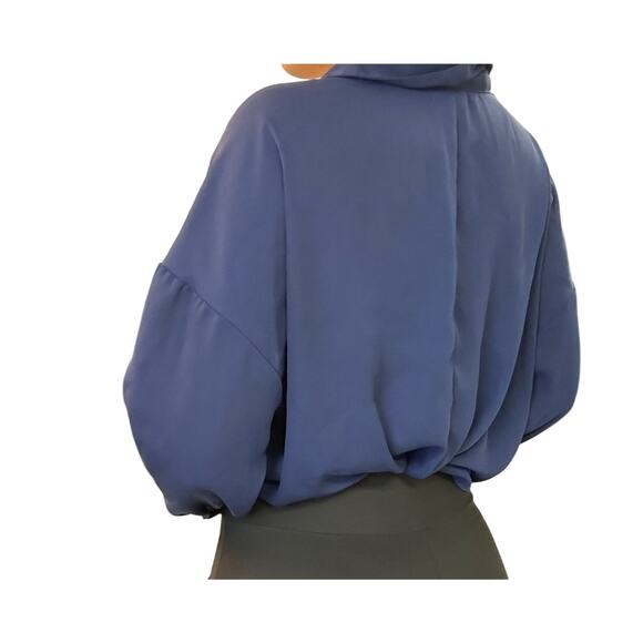 Women's Oversize Blouse - Picture 3 of 3